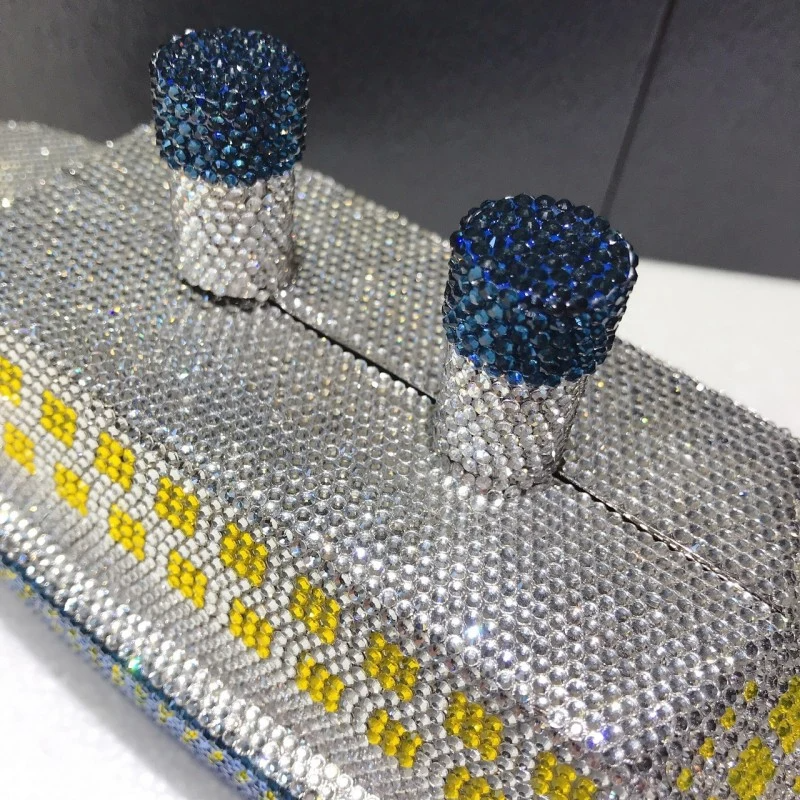 SHG206 Ship Styling Diamond Evening Bag